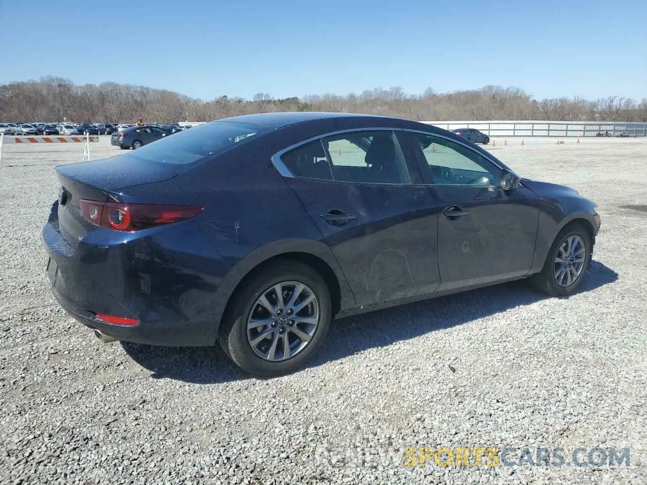 3 fotografías del automóvil dañado 3MZBPAAM0RM434082 MAZDA 3 2024