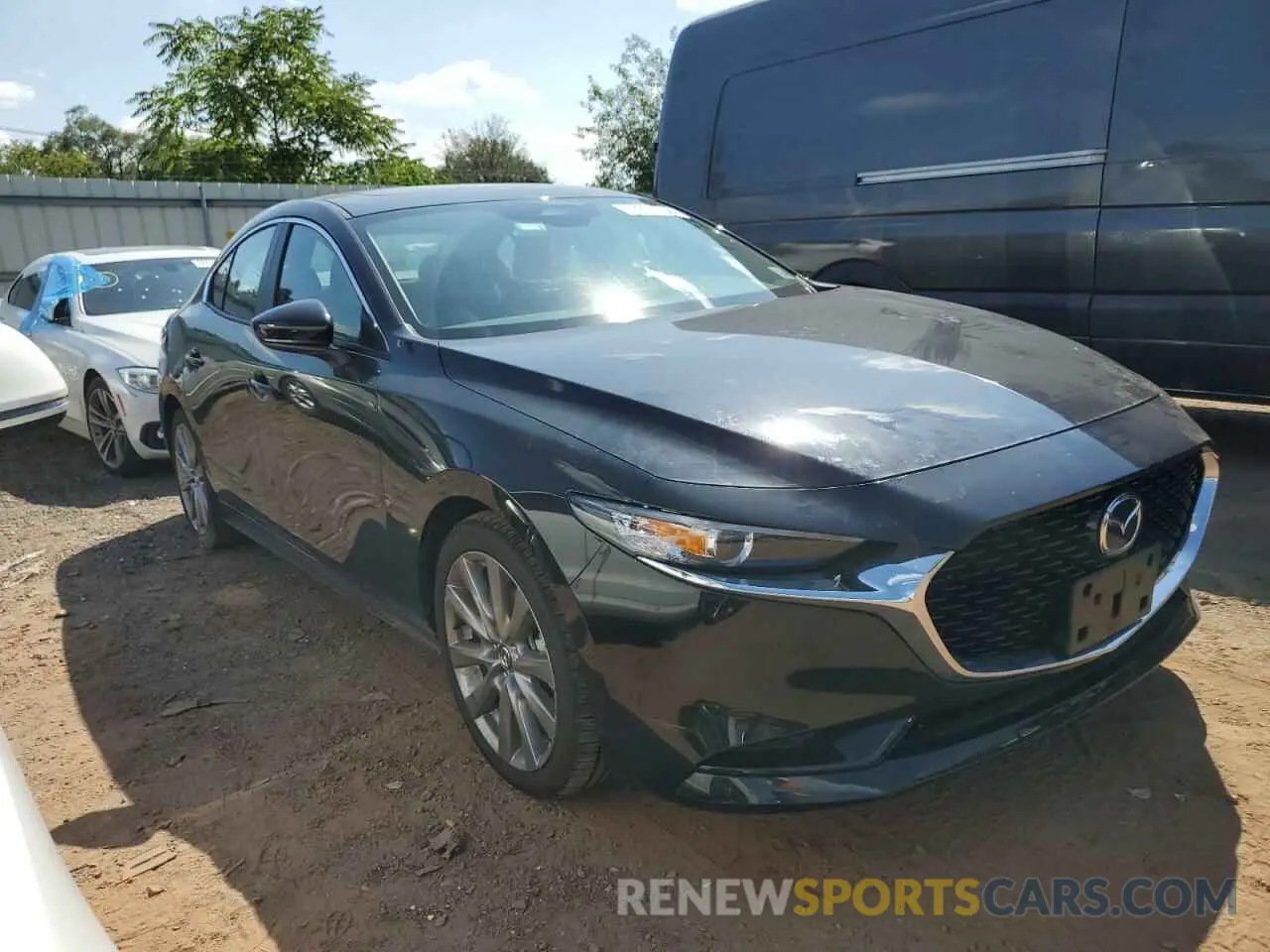 4 fotografías del automóvil dañado 3MZBPACM2RM404675 MAZDA 3 2024