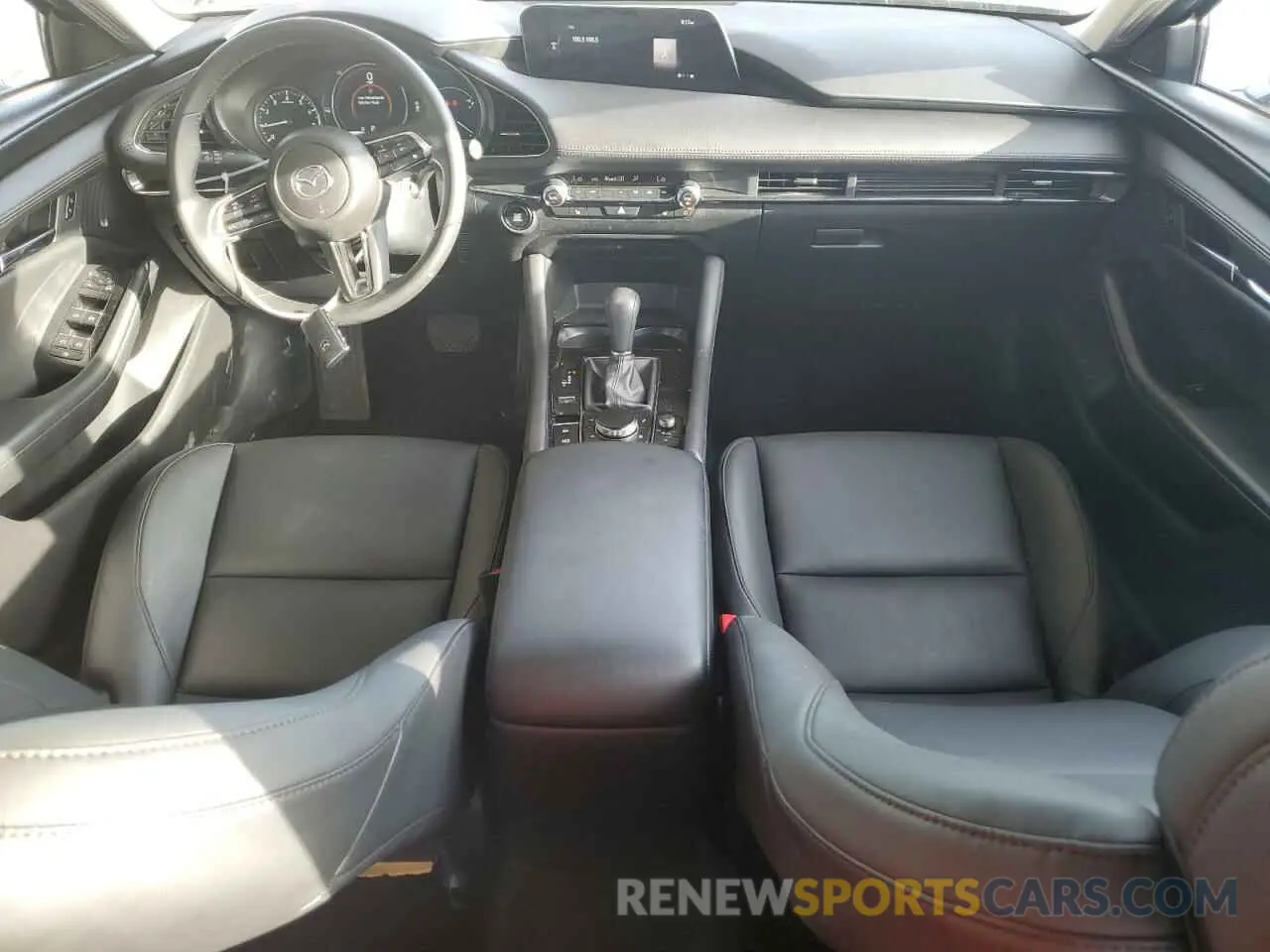 8 fotografías del automóvil dañado 3MZBPACM2RM418107 MAZDA 3 2024