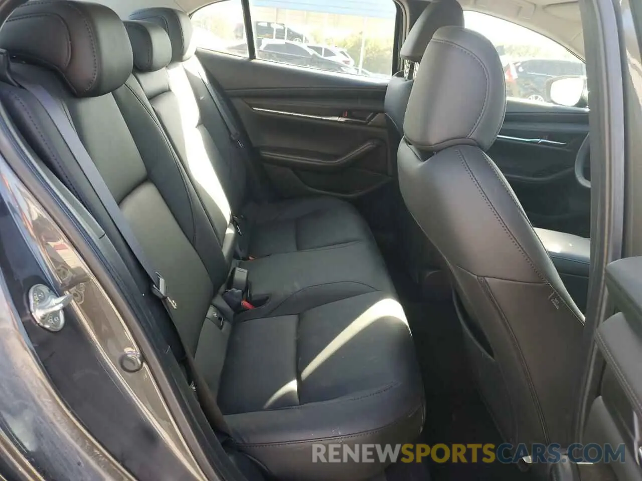 10 fotografías del automóvil dañado 3MZBPACM8RM422808 MAZDA 3 2024