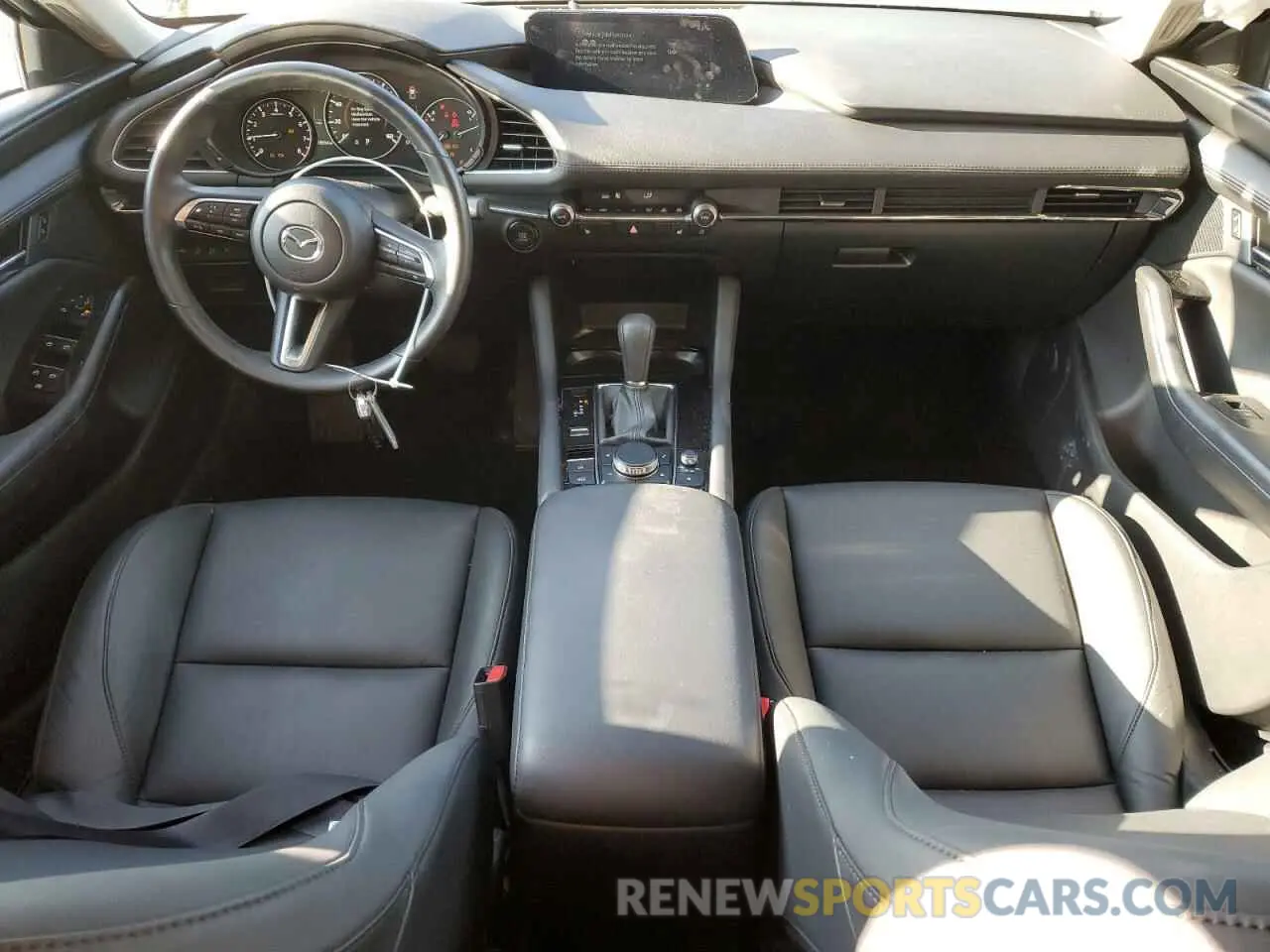 8 fotografías del automóvil dañado 3MZBPACM9RM414183 MAZDA 3 2024