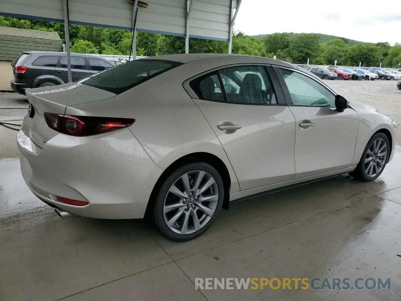 3 fotografías del automóvil dañado 3MZBPACM9RM414491 MAZDA 3 2024