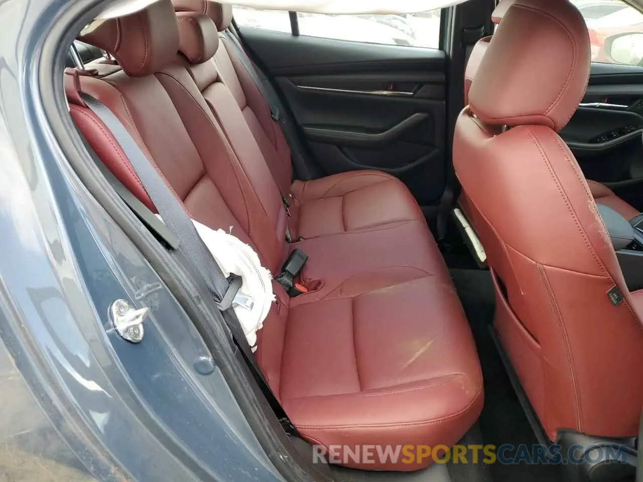 10 fotografías del automóvil dañado 3MZBPBCM0RM403689 MAZDA 3 2024