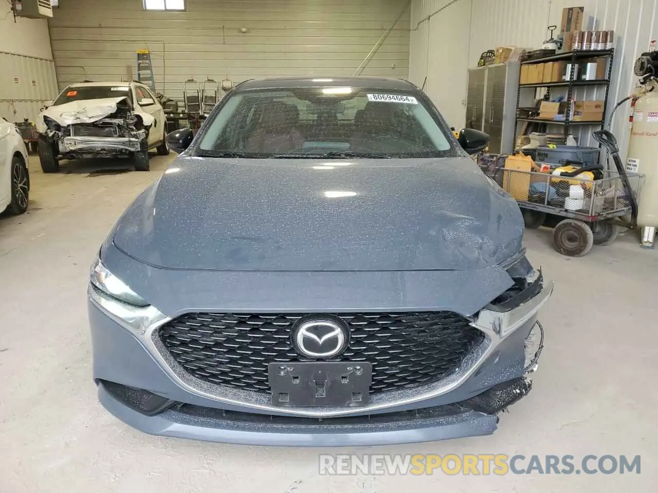 5 fotografías del automóvil dañado 3MZBPBCM6RM400019 MAZDA 3 2024