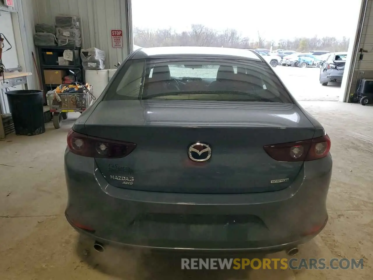 6 fotografías del automóvil dañado 3MZBPBCM6RM400019 MAZDA 3 2024