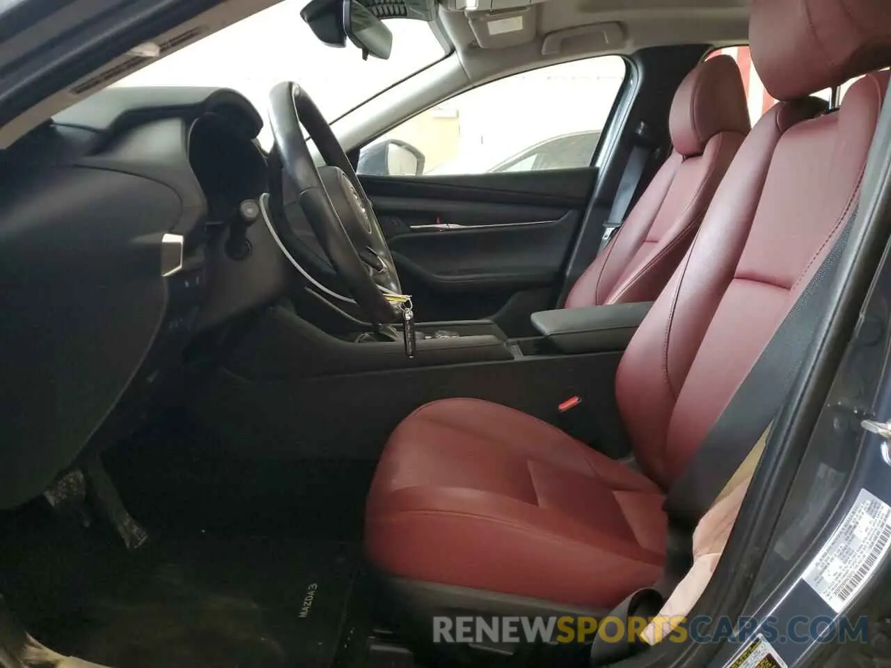 7 fotografías del automóvil dañado 3MZBPBCM6RM400019 MAZDA 3 2024