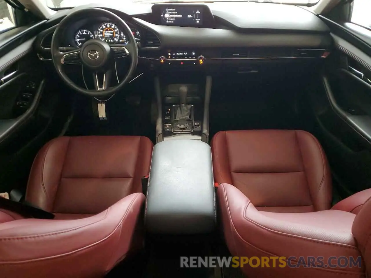 8 fotografías del automóvil dañado 3MZBPBCM6RM400019 MAZDA 3 2024
