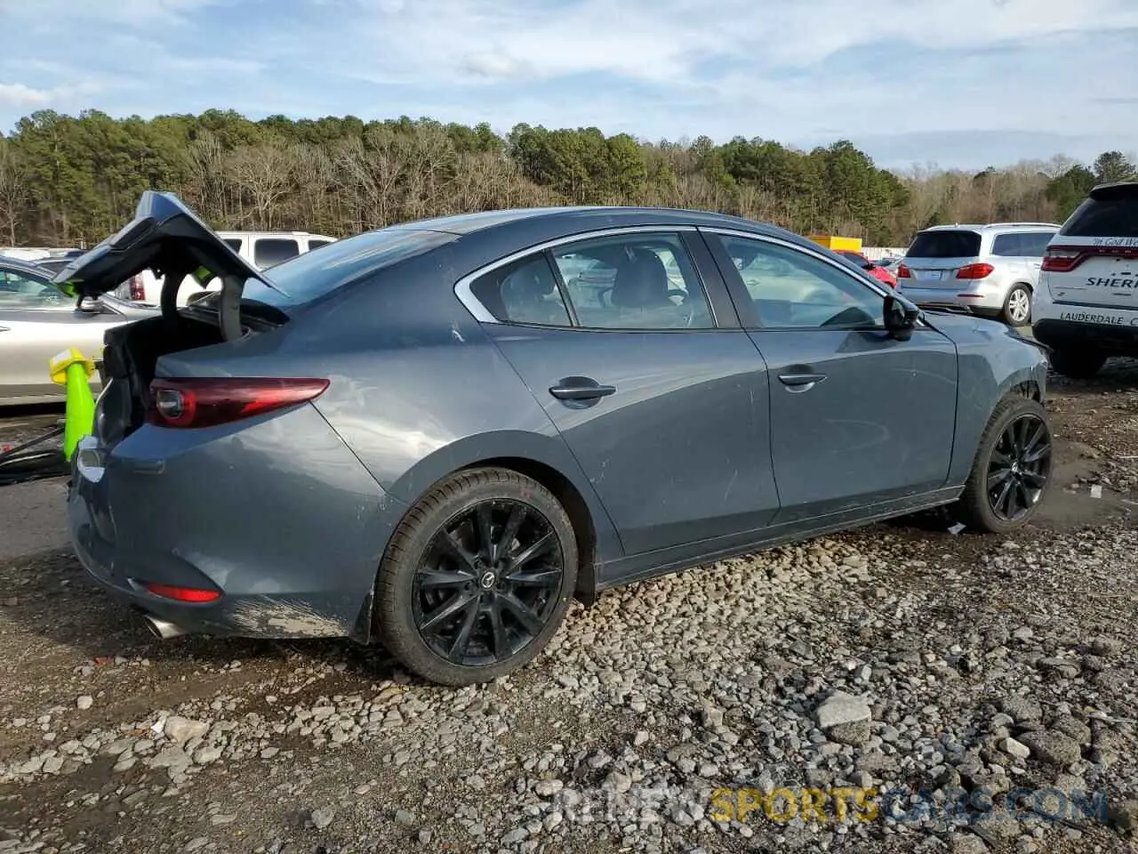 3 fotografías del automóvil dañado 3MZBPBCM7RM415645 MAZDA 3 2024