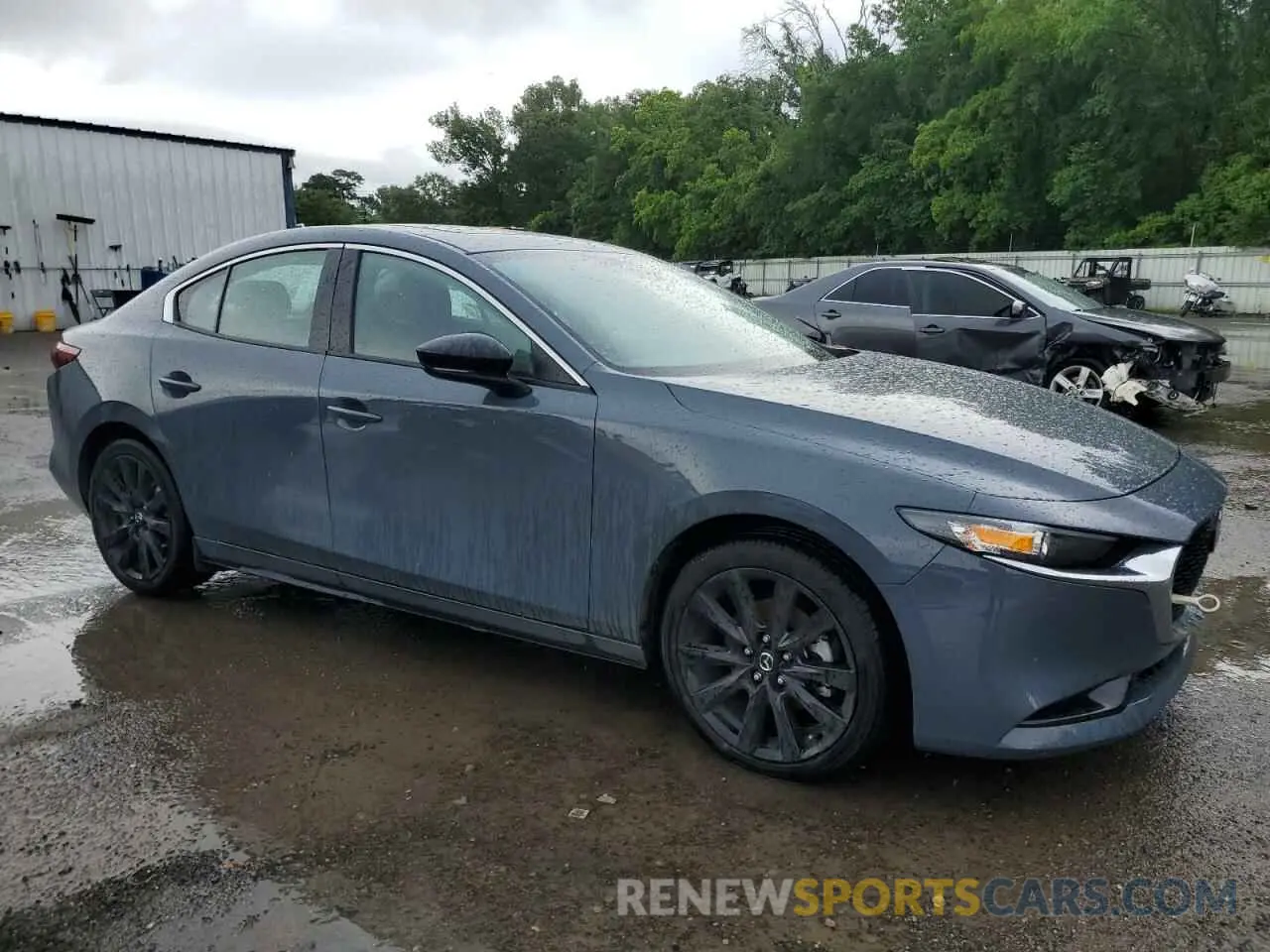 4 fotografías del automóvil dañado 3MZBPBCM8RM408560 MAZDA 3 2024