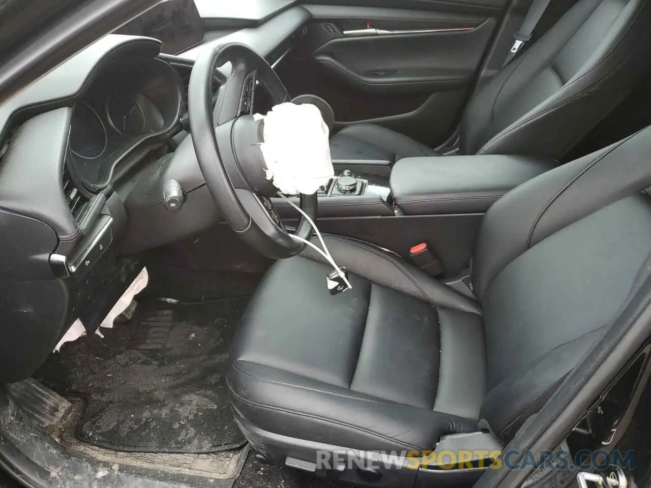 7 fotografías del automóvil dañado JM1BPACM7R1717138 MAZDA 3 2024