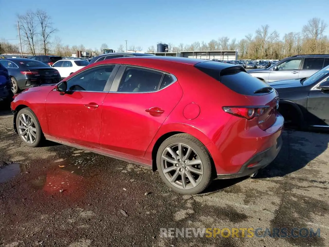 2 fotografías del automóvil dañado JM1BPALM4R1658680 MAZDA 3 2024