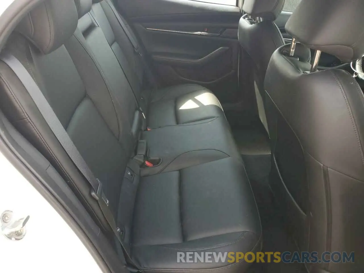 10 fotografías del automóvil dañado JM1BPALM6R1654162 MAZDA 3 2024