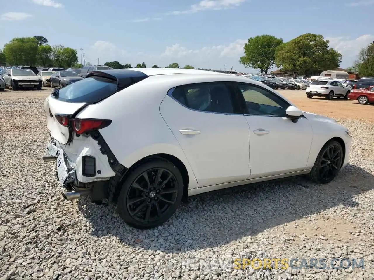 3 fotografías del automóvil dañado JM1BPALM6R1654162 MAZDA 3 2024