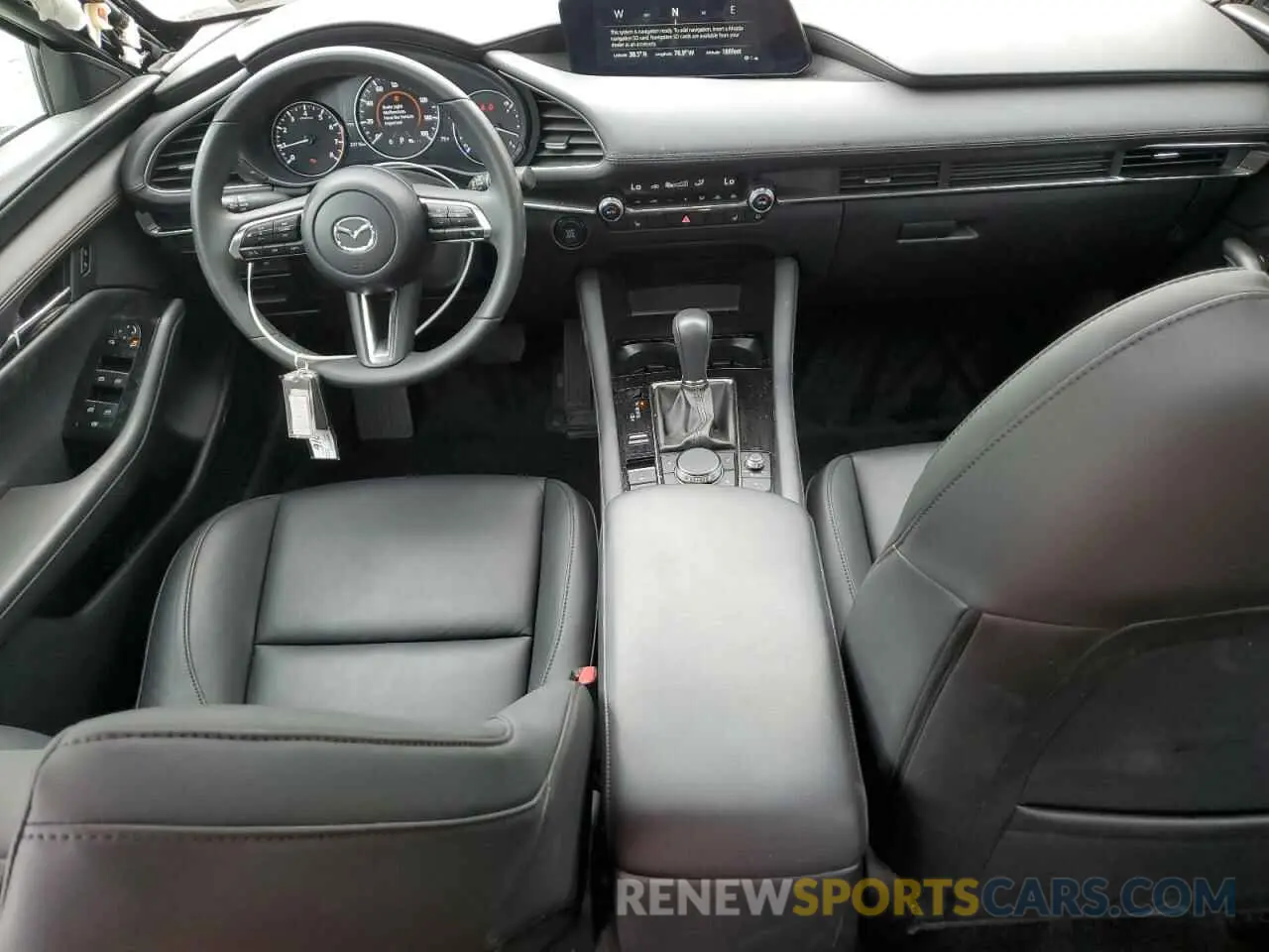 8 fotografías del automóvil dañado JM1BPALM9R1713169 MAZDA 3 2024