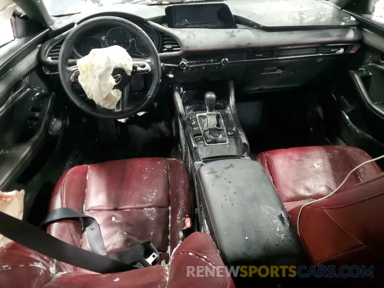 8 fotografías del automóvil dañado JM1BPBLM6R1709750 MAZDA 3 2024