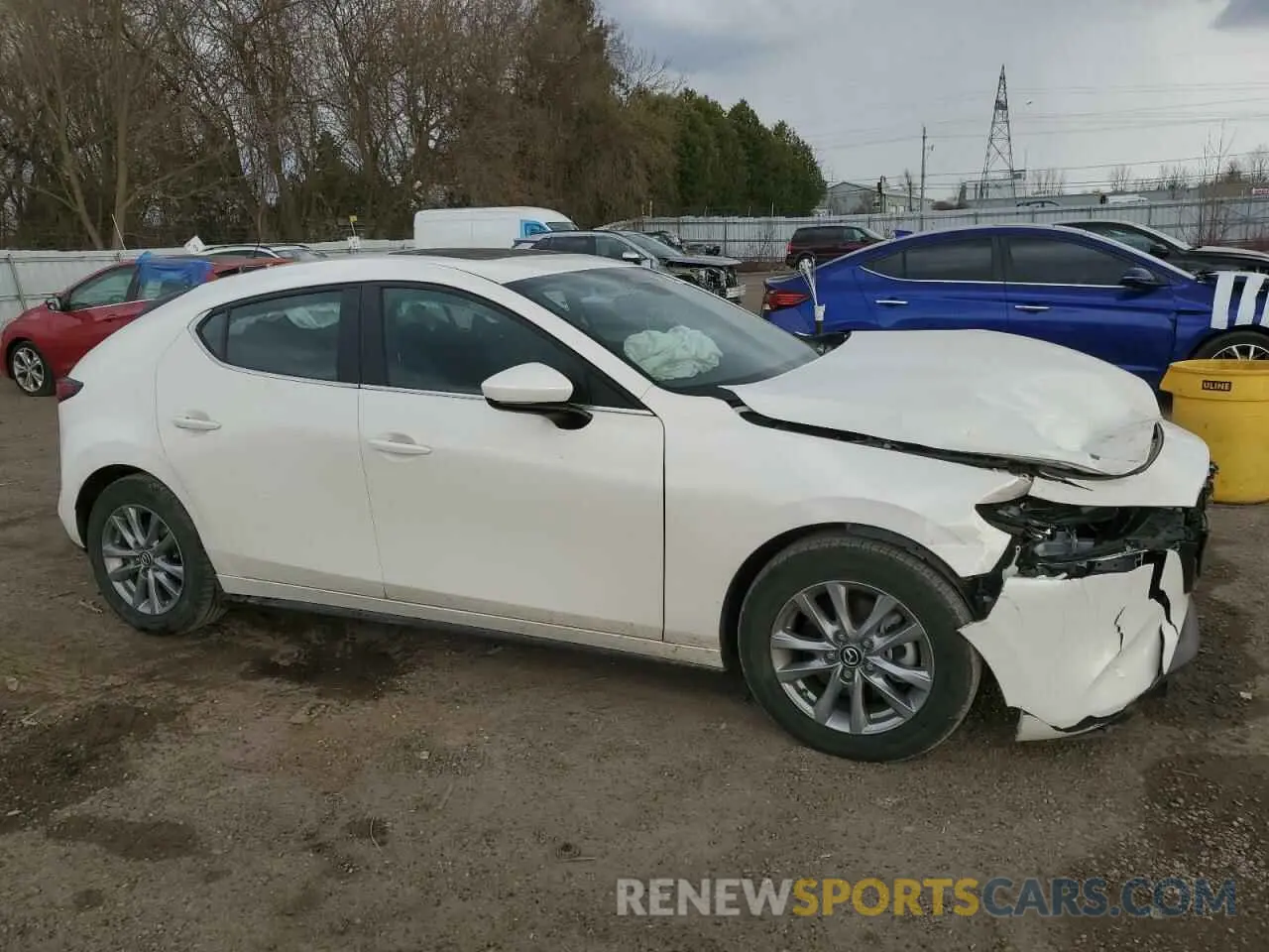 4 fotografías del automóvil dañado JM1BPBLM8R1655710 MAZDA 3 2024