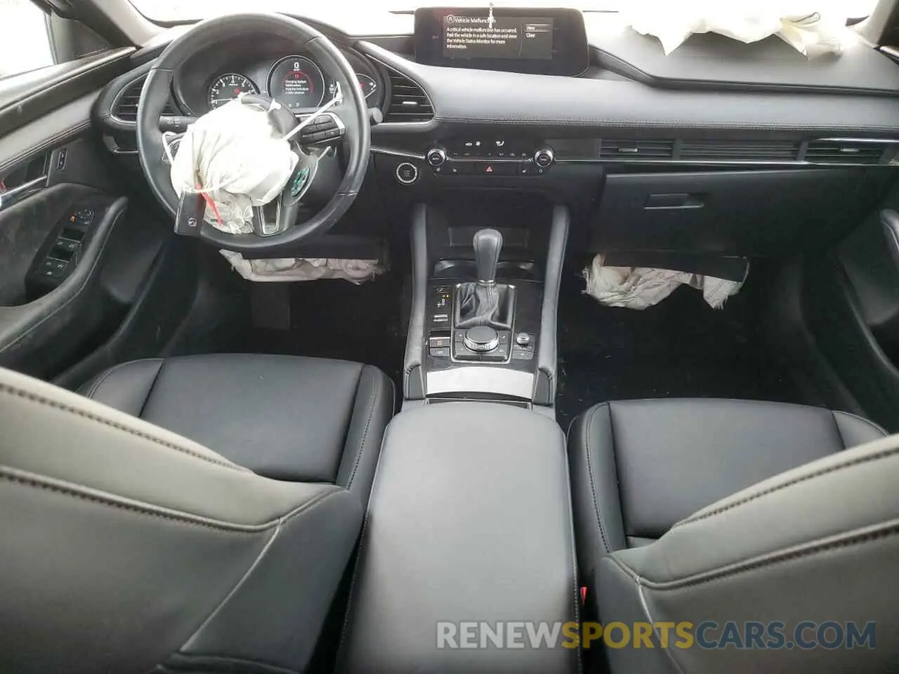 8 fotografías del automóvil dañado JM1BPBLM8R1655710 MAZDA 3 2024
