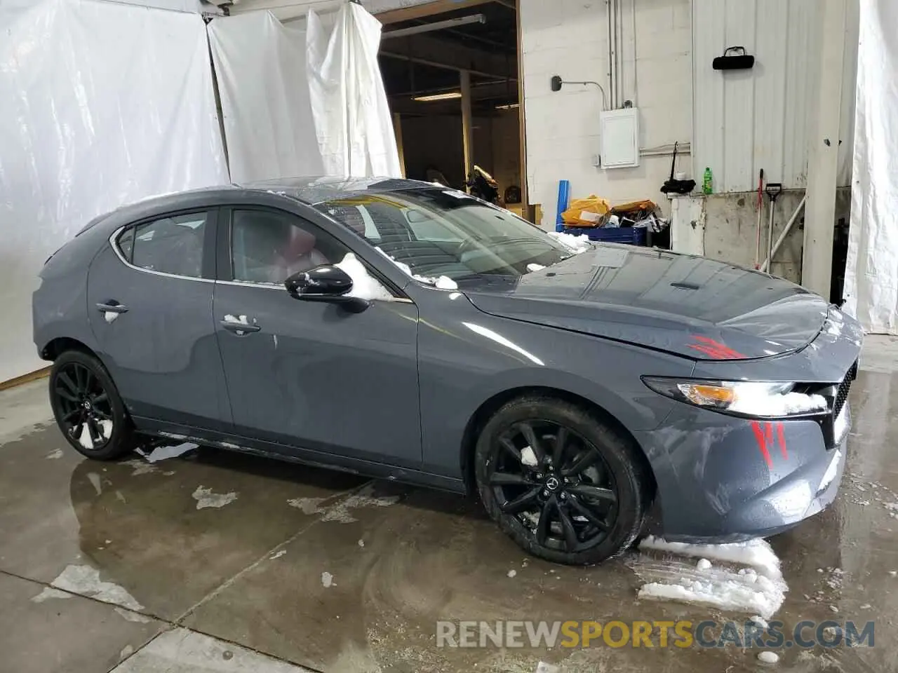 4 fotografías del automóvil dañado JM1BPBLM9R1651875 MAZDA 3 2024