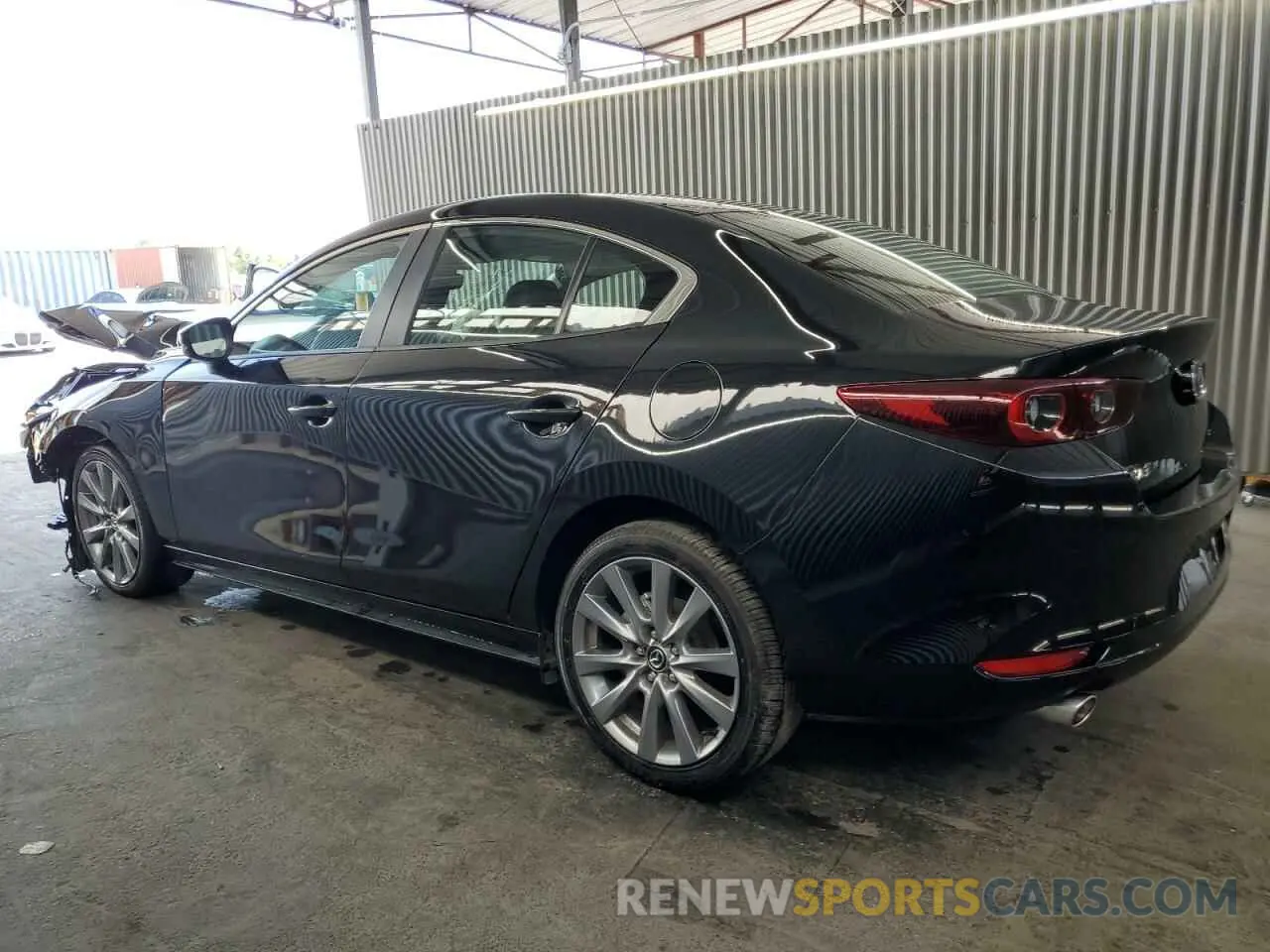 2 fotografías del automóvil dañado 3MZBPACM8SM457225 MAZDA 3 2025
