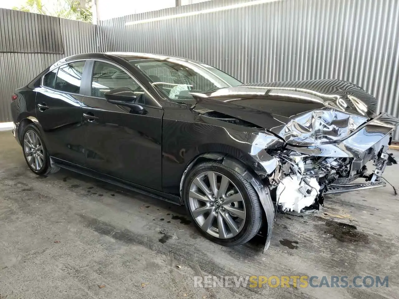 4 fotografías del automóvil dañado 3MZBPACM8SM457225 MAZDA 3 2025