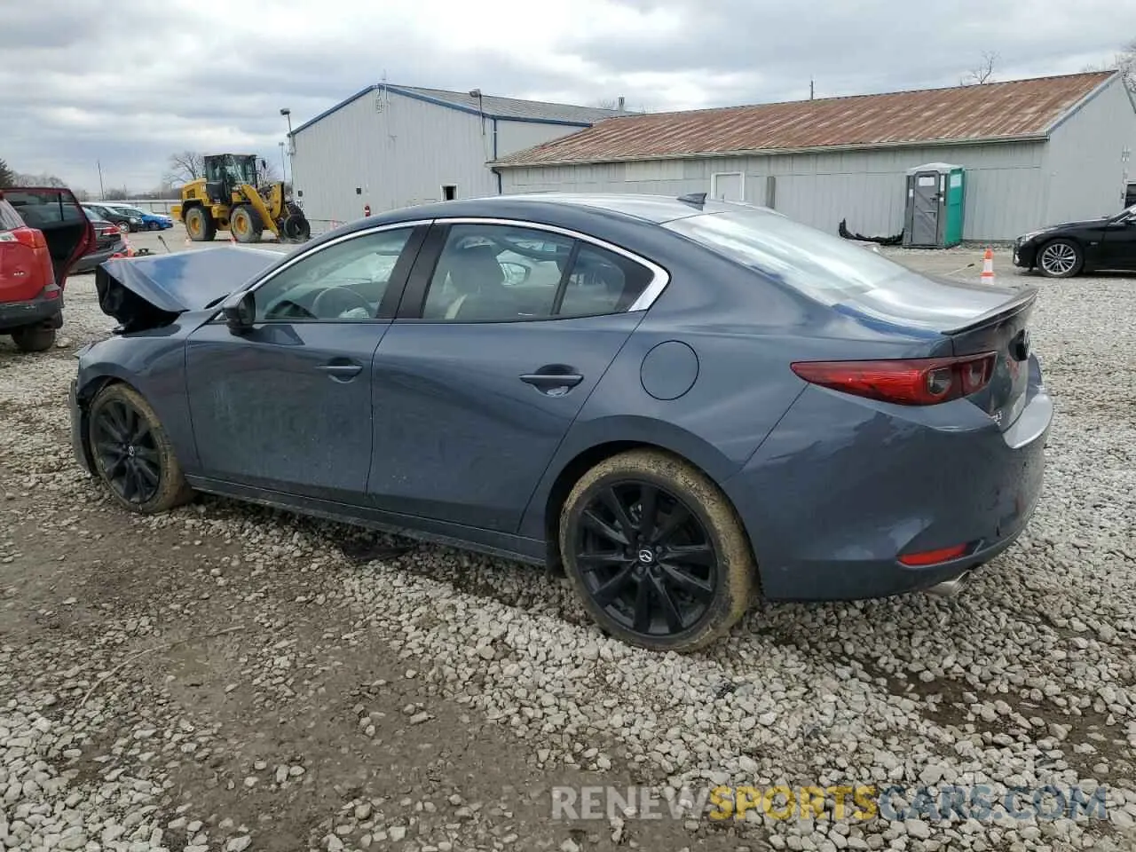 2 fotografías del automóvil dañado 3MZBPBEY1SM450218 MAZDA 3 2025