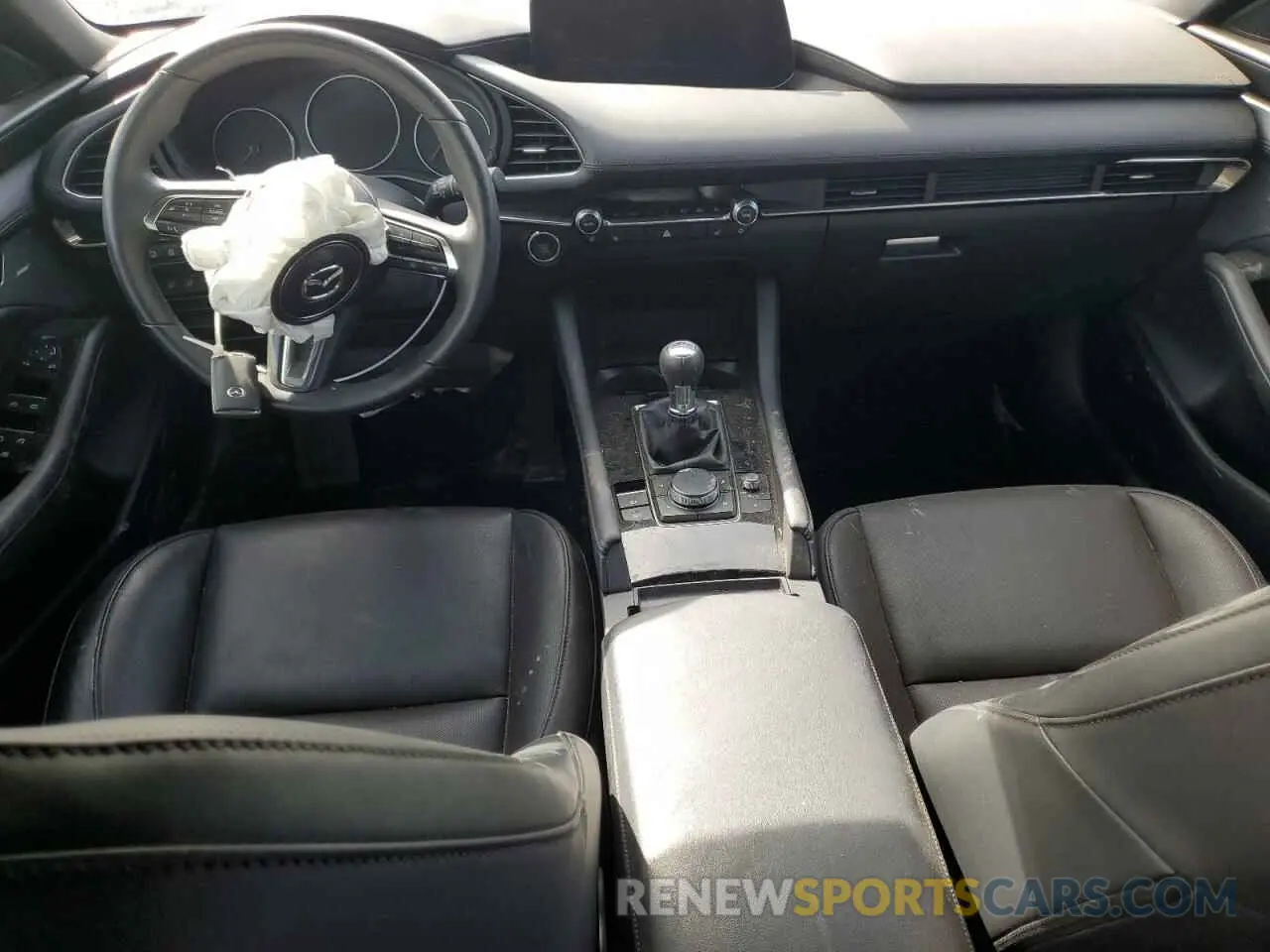 8 fotografías del automóvil dañado JM1BPAMM5S1757397 MAZDA 3 2025