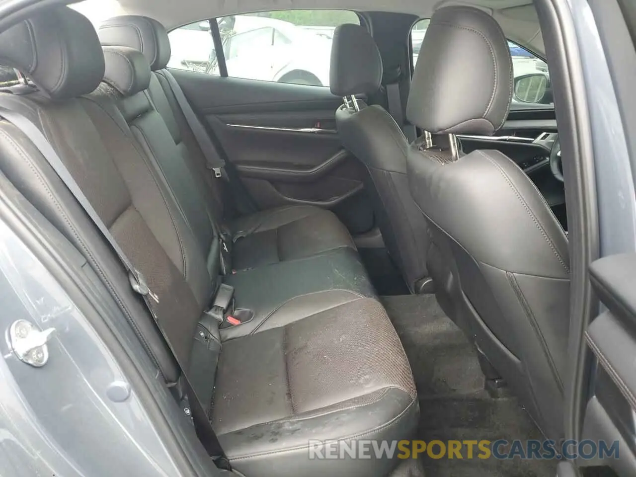 10 fotografías del automóvil dañado JM1BPBEY5S1762106 MAZDA 3 2025