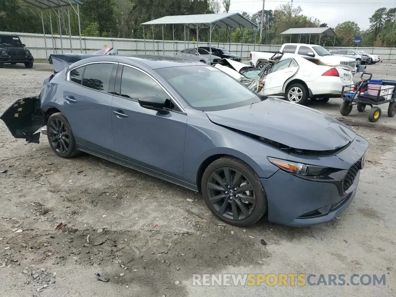 4 fotografías del automóvil dañado JM1BPBEY5S1762106 MAZDA 3 2025