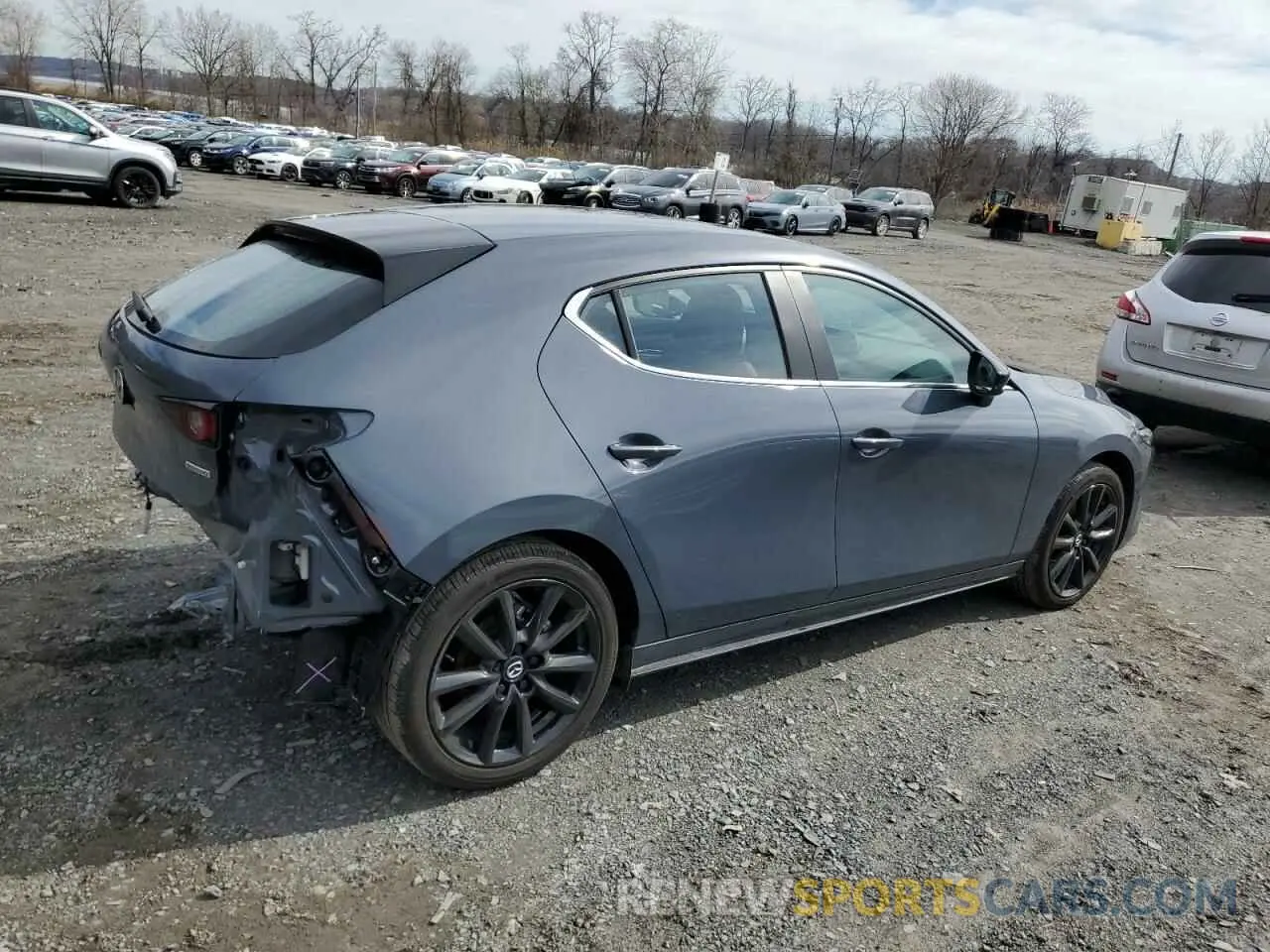 3 fotografías del automóvil dañado JM1BPBLMXS1754731 MAZDA 3 2025