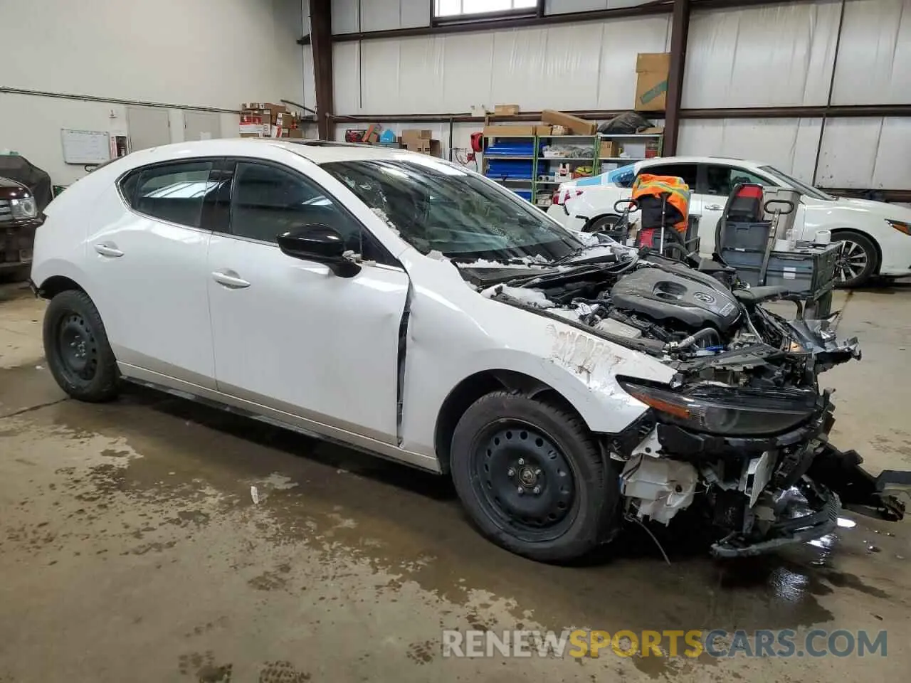 4 fotografías del automóvil dañado JM1BPBMY7R1717826 MAZDA 3 GT 2024