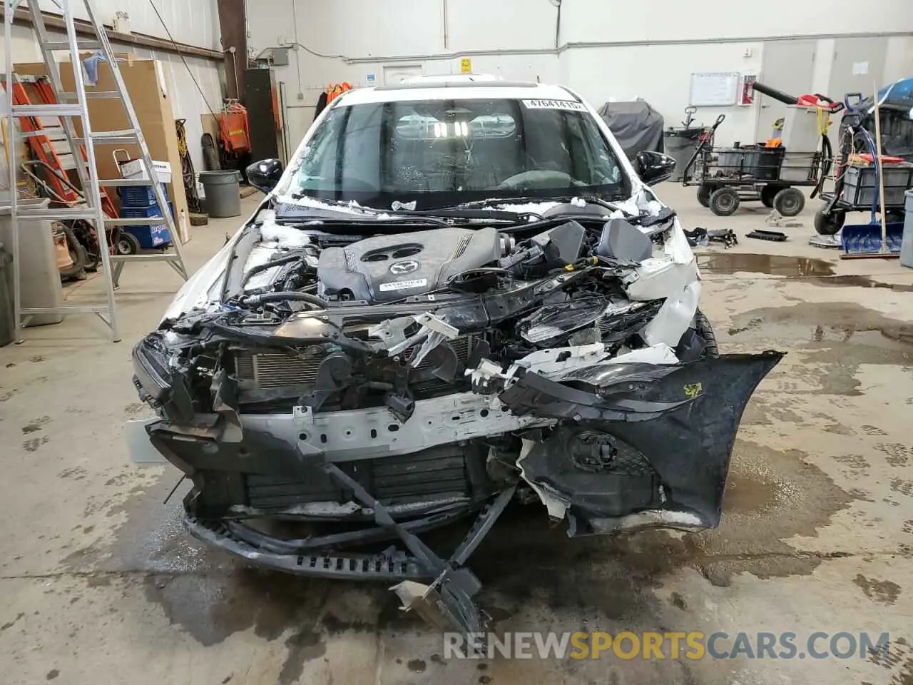 5 fotografías del automóvil dañado JM1BPBMY7R1717826 MAZDA 3 GT 2024