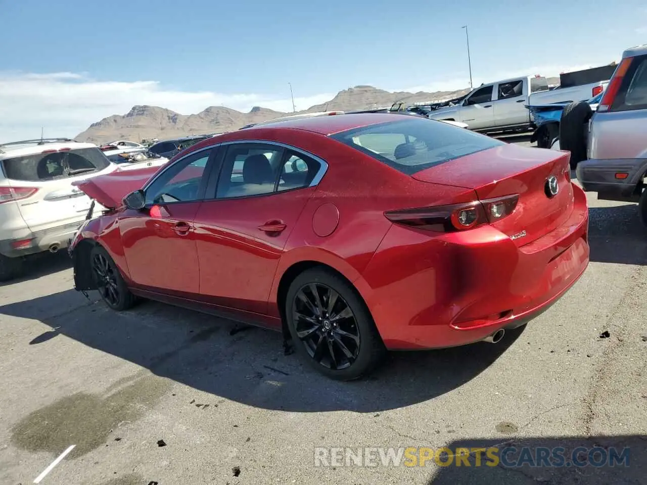 2 fotografías del automóvil dañado 3MZBPABM4RM413041 MAZDA 3 SELECT S 2024