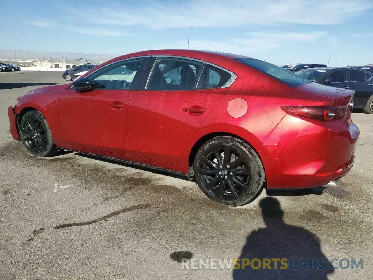 2 fotografías del automóvil dañado 3MZBPABM4RM413489 MAZDA 3 SELECT S 2024