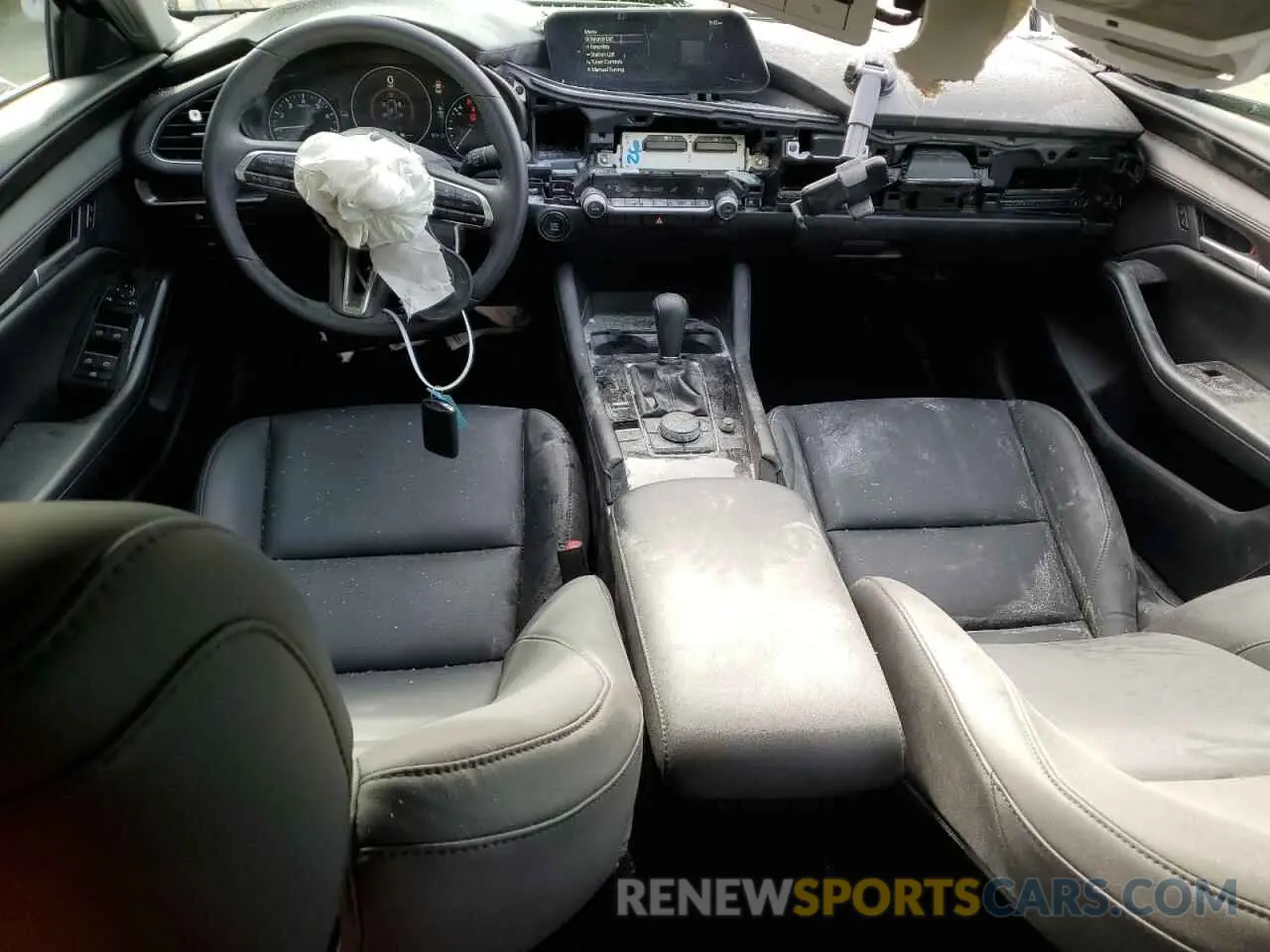 8 fotografías del automóvil dañado 3MZBPABM8RM423314 MAZDA 3 SELECT S 2024