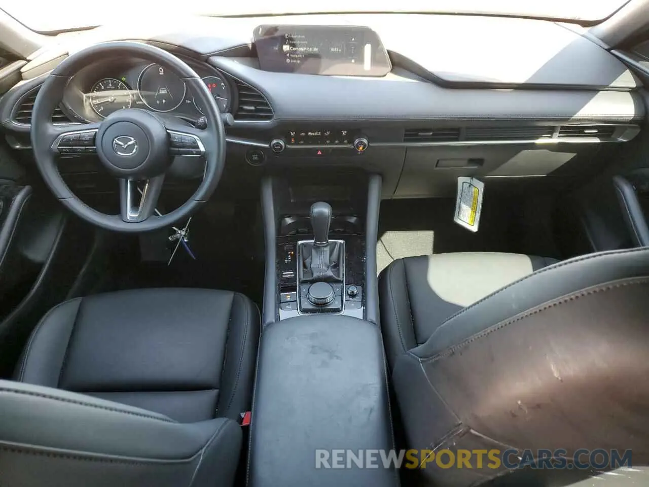 8 fotografías del automóvil dañado JM1BPAKM3R1721236 MAZDA 3 SELECT S 2024