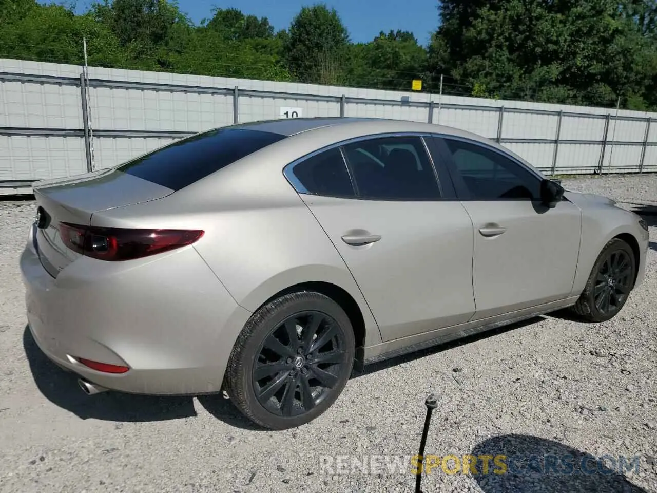 3 fotografías del automóvil dañado 3MZBPABMXSM458958 MAZDA 3 SELECT S 2025