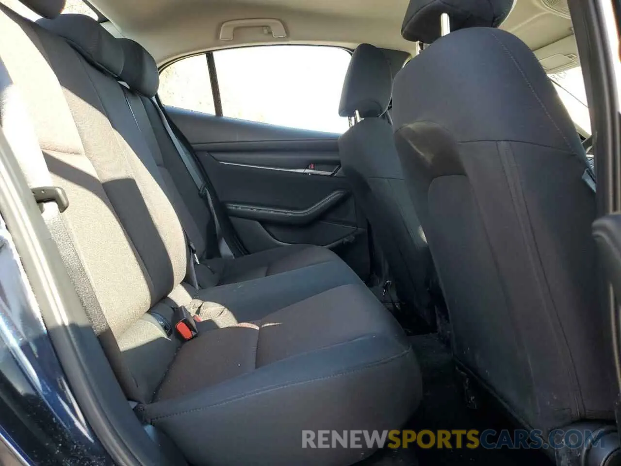 10 fotografías del automóvil dañado JM1BPABM2S1759935 MAZDA 3 SELECT S 2025