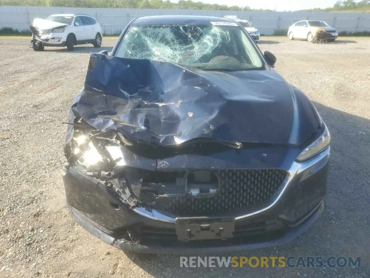 5 fotografías del automóvil dañado JM1GL1VM5K1502586 MAZDA 6 2019