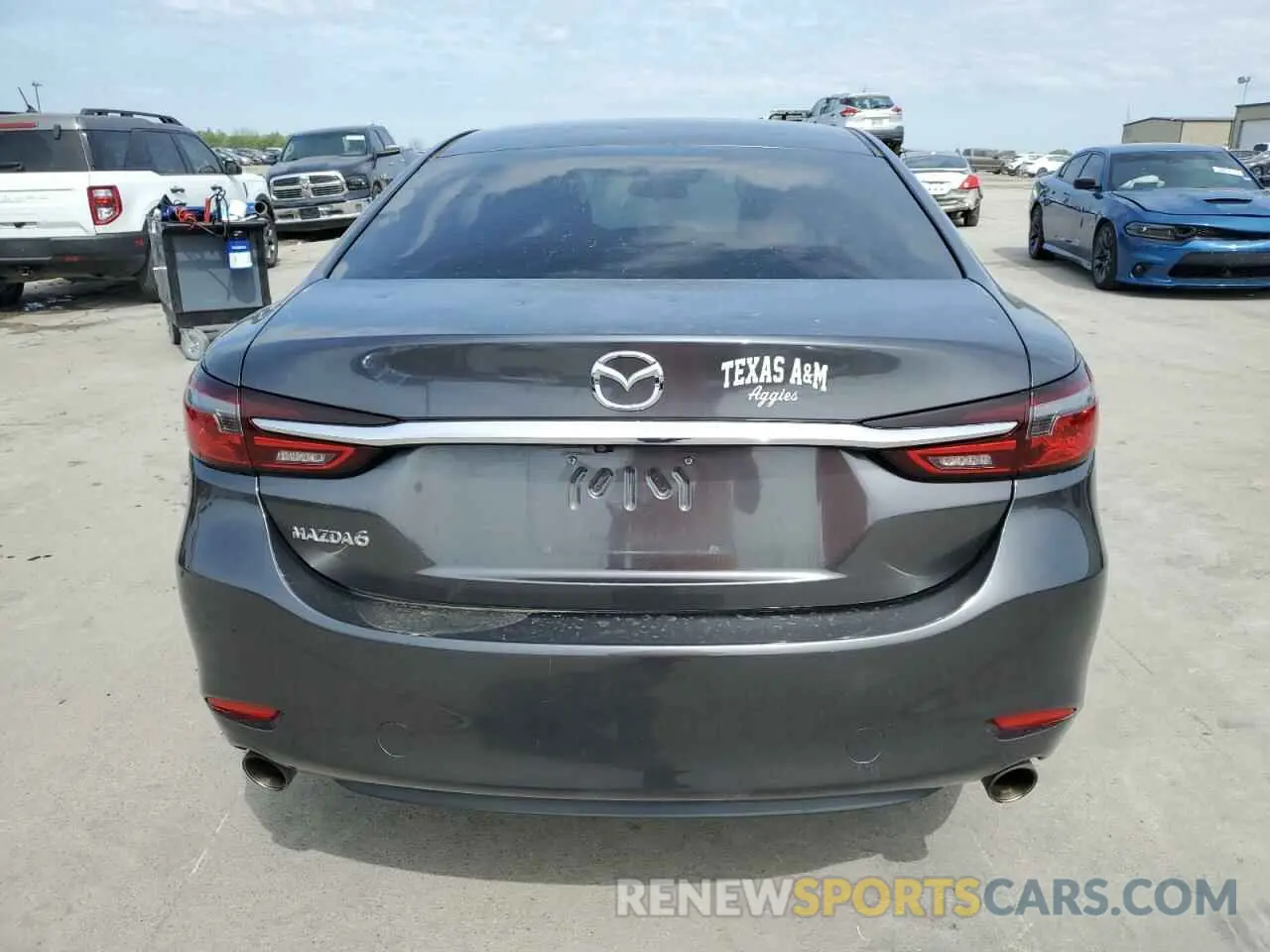 6 fotografías del automóvil dañado JM1GL1VM7K1503853 MAZDA 6 2019