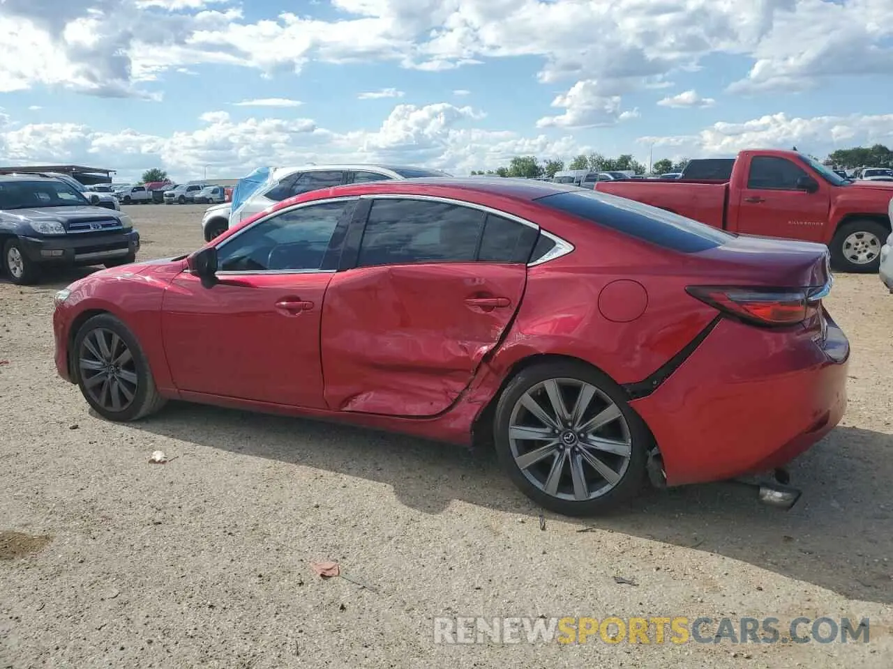 2 fotografías del automóvil dañado JM1GL1VM9K1510321 MAZDA 6 2019