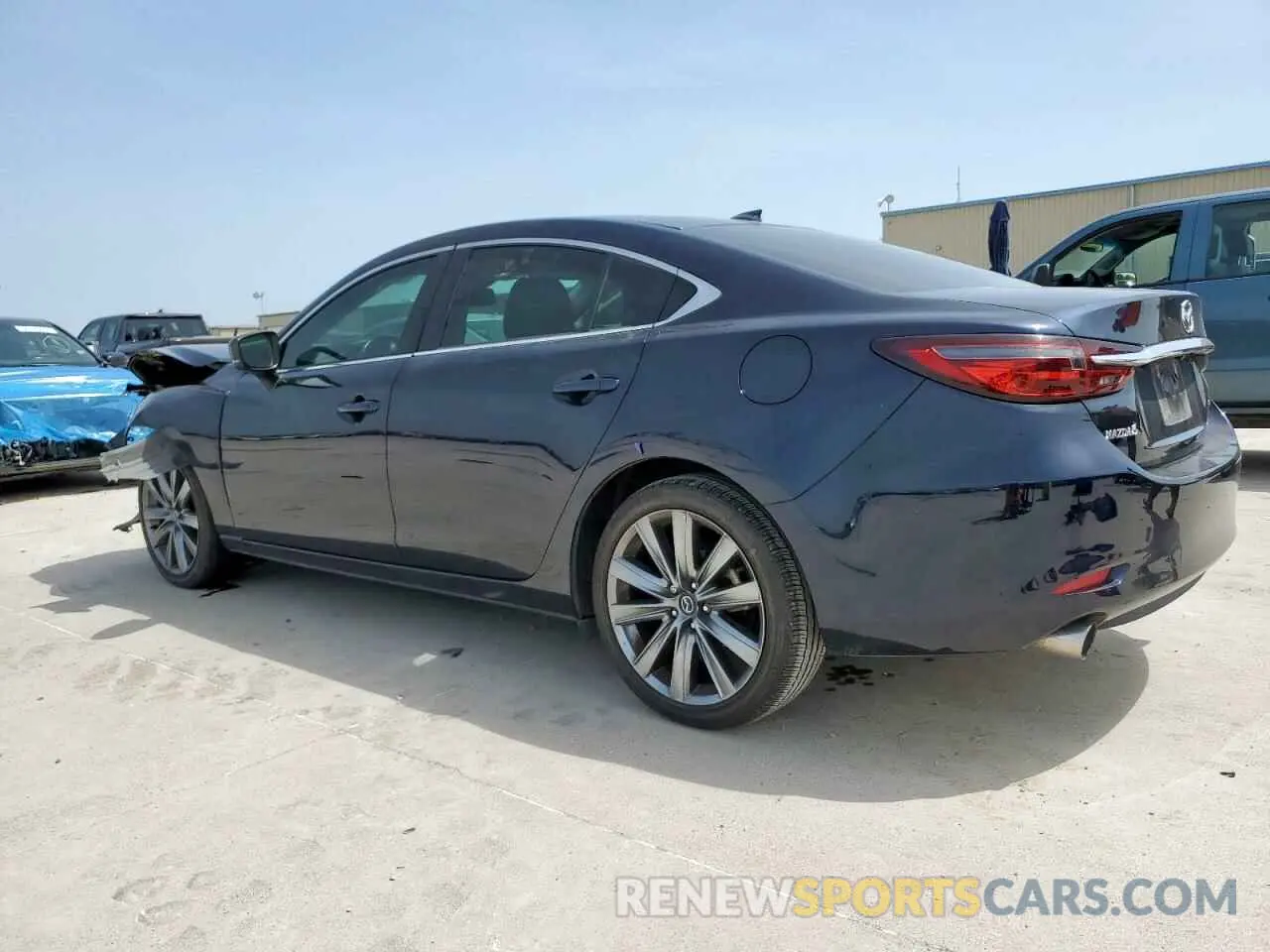 2 fotografías del automóvil dañado JM1GL1TY3L1526523 MAZDA 6 2020