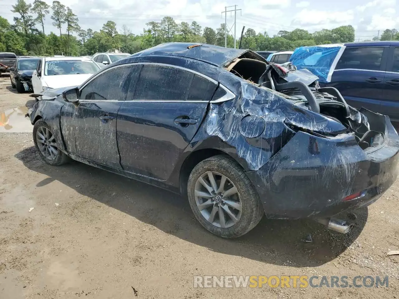 2 fotografías del automóvil dañado JM1GL1UM5L1517883 MAZDA 6 2020