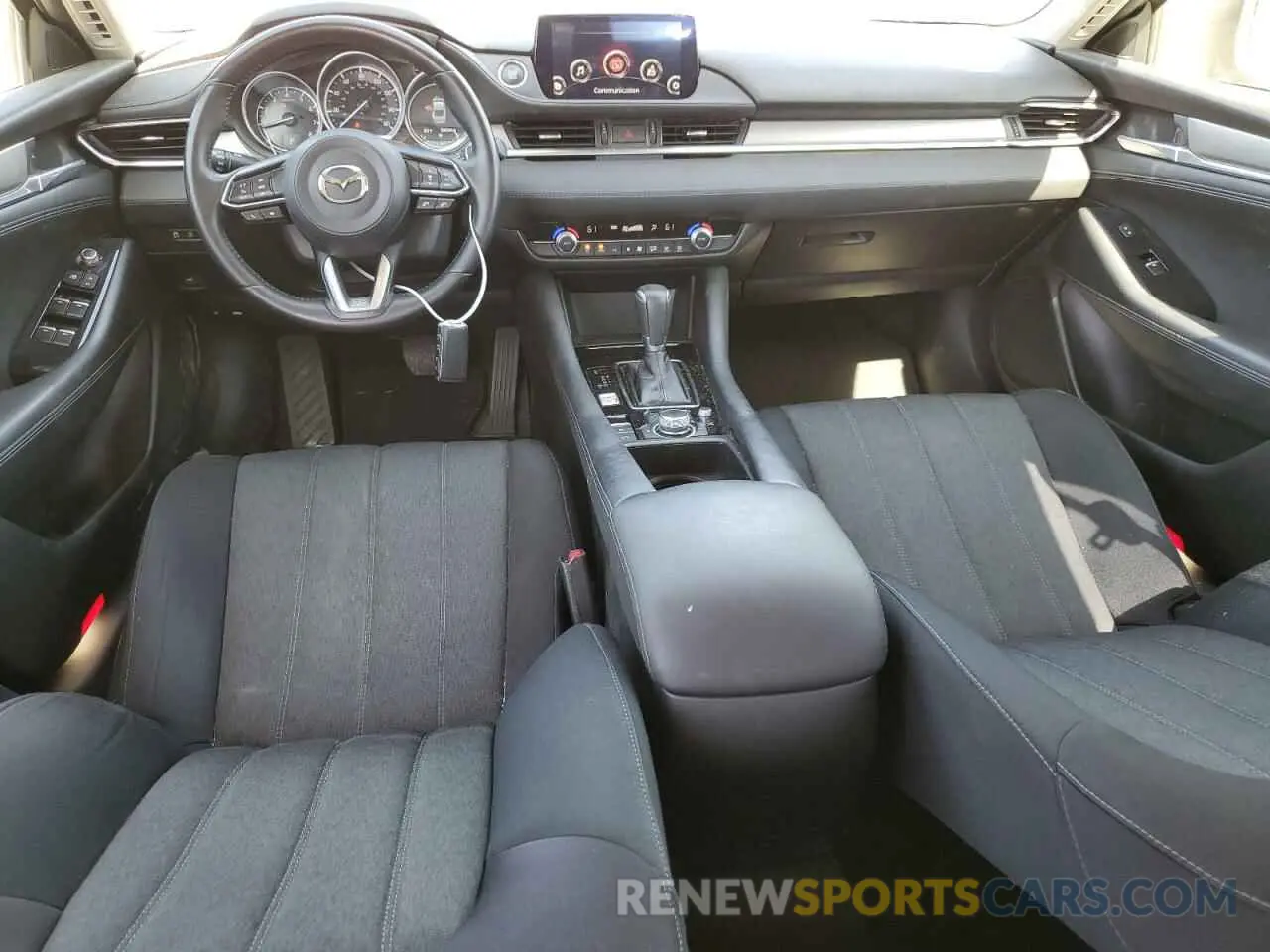 8 fotografías del automóvil dañado JM1GL1UM8L1516694 MAZDA 6 2020