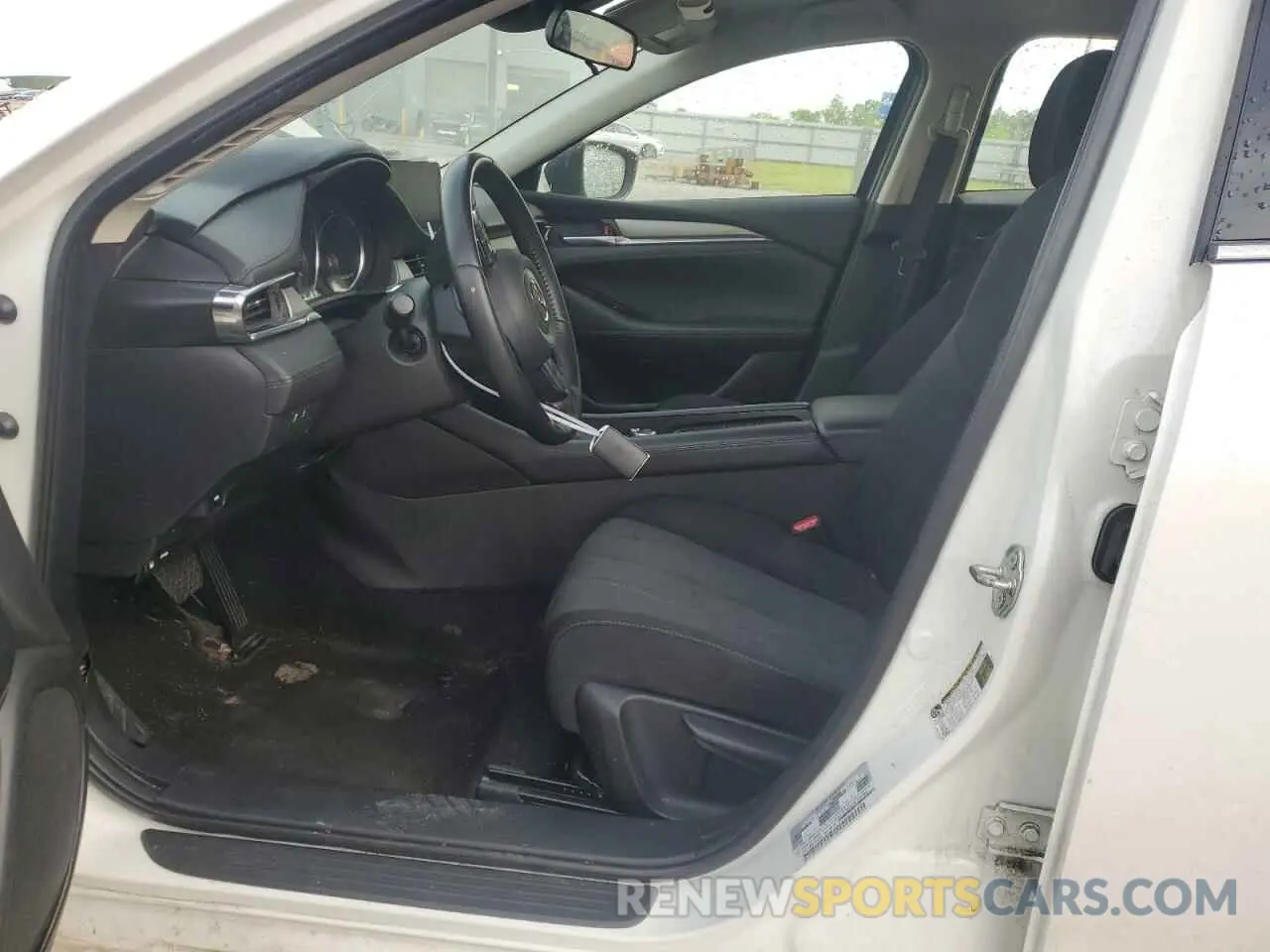 7 fotografías del automóvil dañado JM1GL1UM8L1518381 MAZDA 6 2020