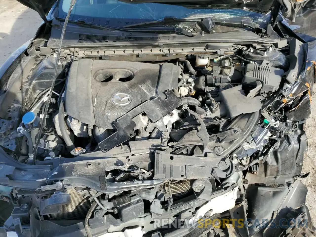 11 fotografías del automóvil dañado JM1GL1VM4L1514021 MAZDA 6 2020