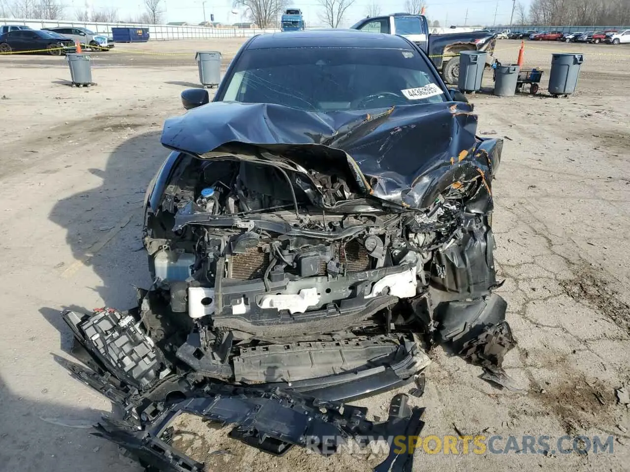 5 fotografías del automóvil dañado JM1GL1VM4L1514021 MAZDA 6 2020