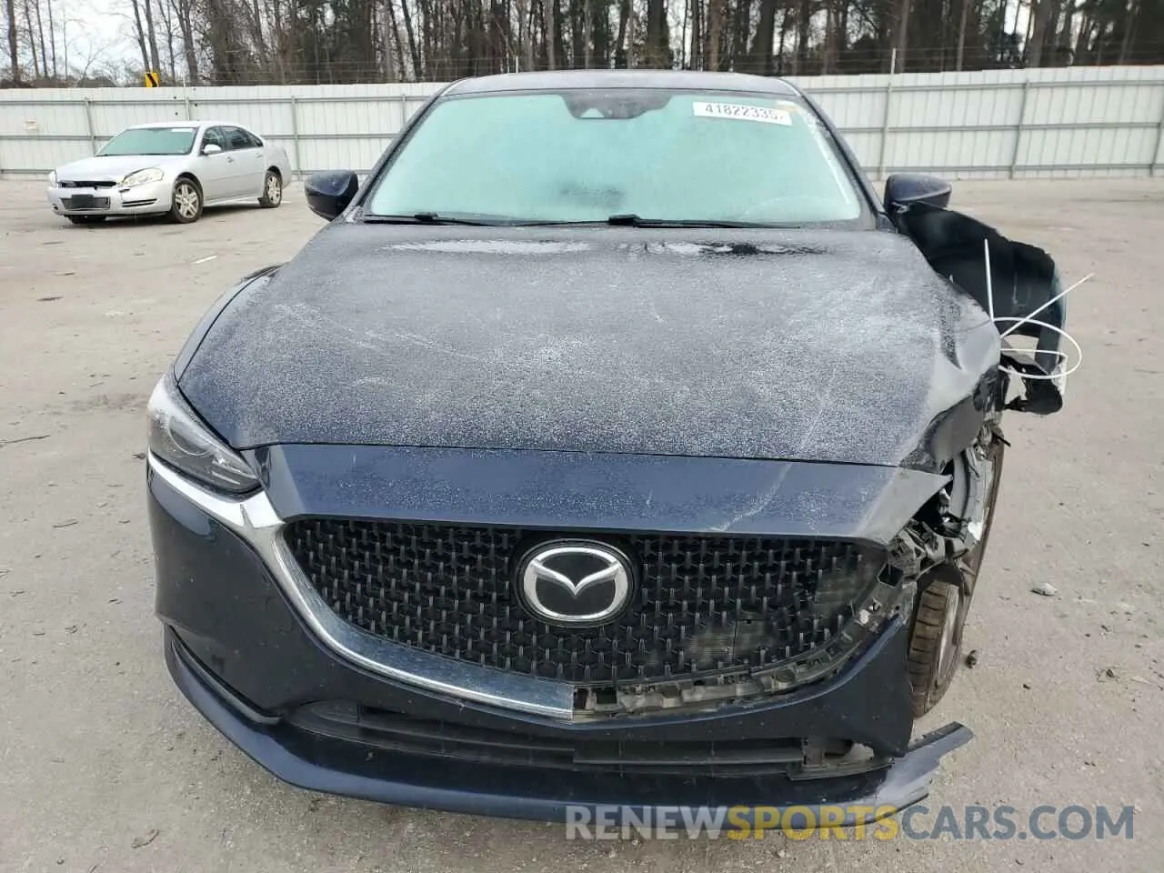 5 fotografías del automóvil dañado JM1GL1VM4L1515024 MAZDA 6 2020