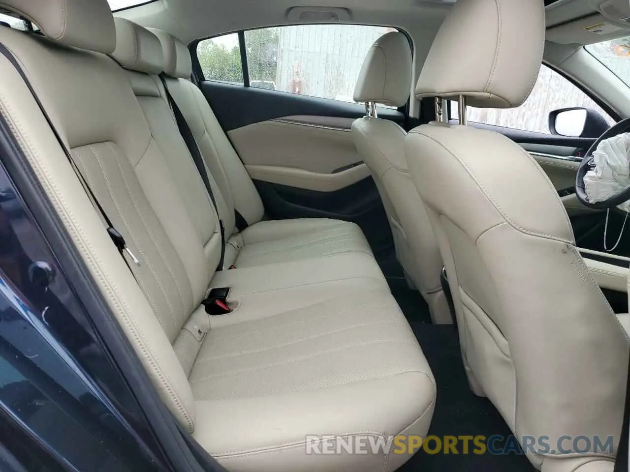 10 fotografías del automóvil dañado JM1GL1VM6L1516319 MAZDA 6 2020