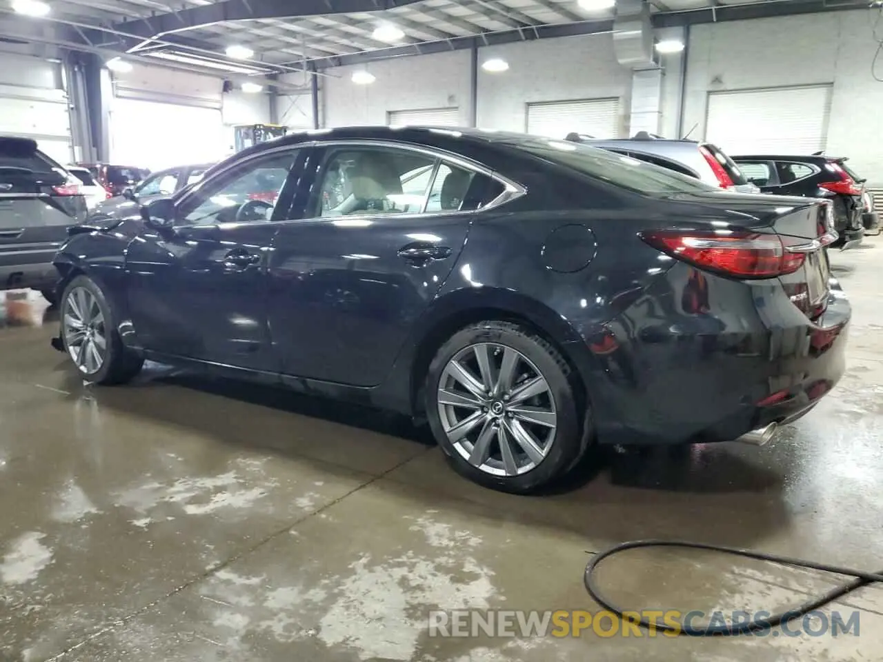2 fotografías del automóvil dañado JM1GL1VM9L1522485 MAZDA 6 2020