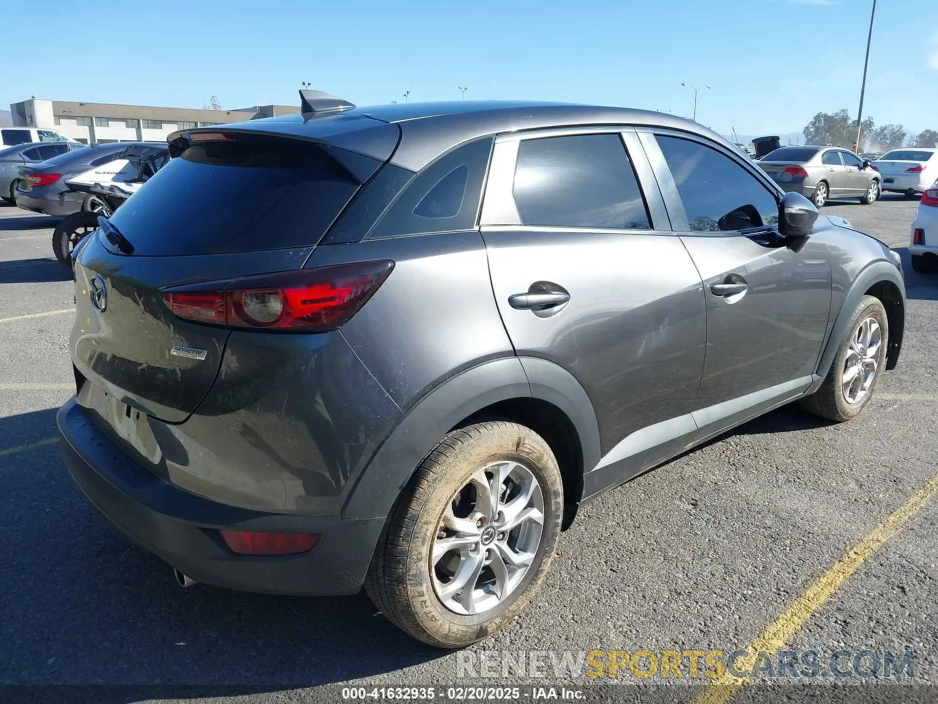 4 fotografías del automóvil dañado JM1DKDB70K1445493 MAZDA CX-3 2019